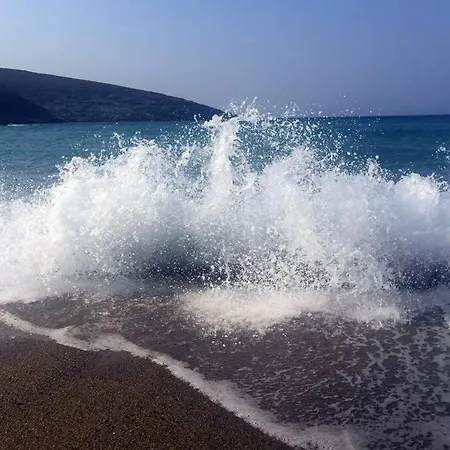 Tinos, Triandaros. Cycladic House With An Amazing View Сasa de vacaciones *