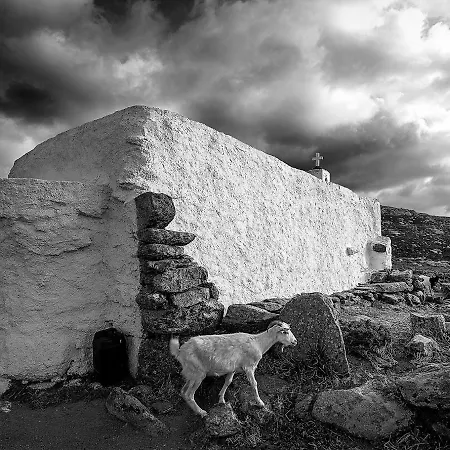 Tinos, Triandaros. Cycladic House With An Amazing View *
